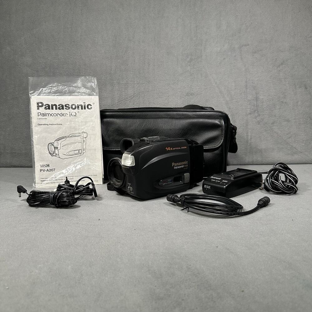 Panasonic PV-A207 VHS-C Camcorder 14x Zoom Palmcorder w/ Bag, Tested & Working
